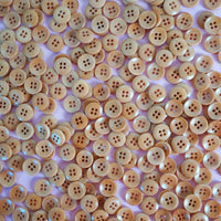 Caramel 1/2" buttons