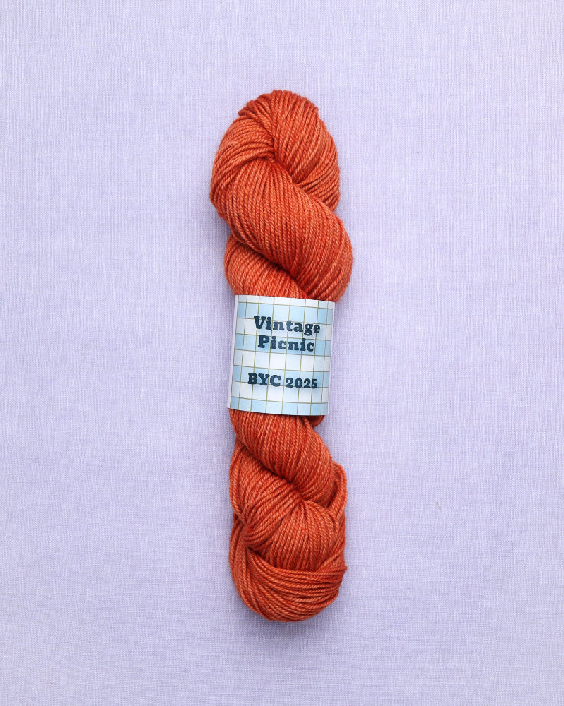 vintage picnic yarn in carrot cake