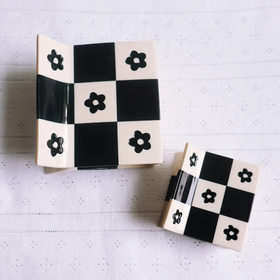 Black and white patchwork hair claw with little daisies
