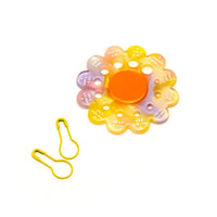 Colorful plastic knitting needle gauge