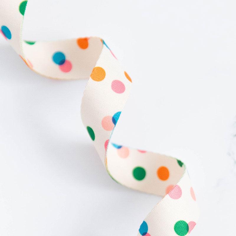 Natural webbing with multicolor dots
