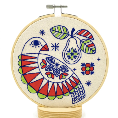 Christmas Partridge Embroidery Kit Kit Hook, Line & Tinker