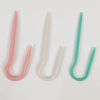 Cable Stitch Holder "U" Notions Clover