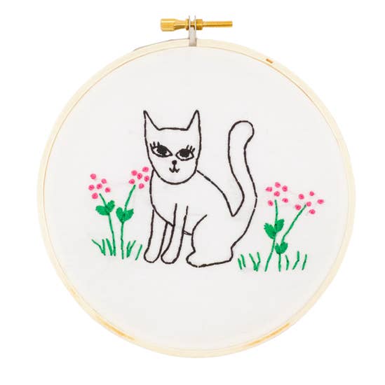 Sweet Cat Embroidery Kit