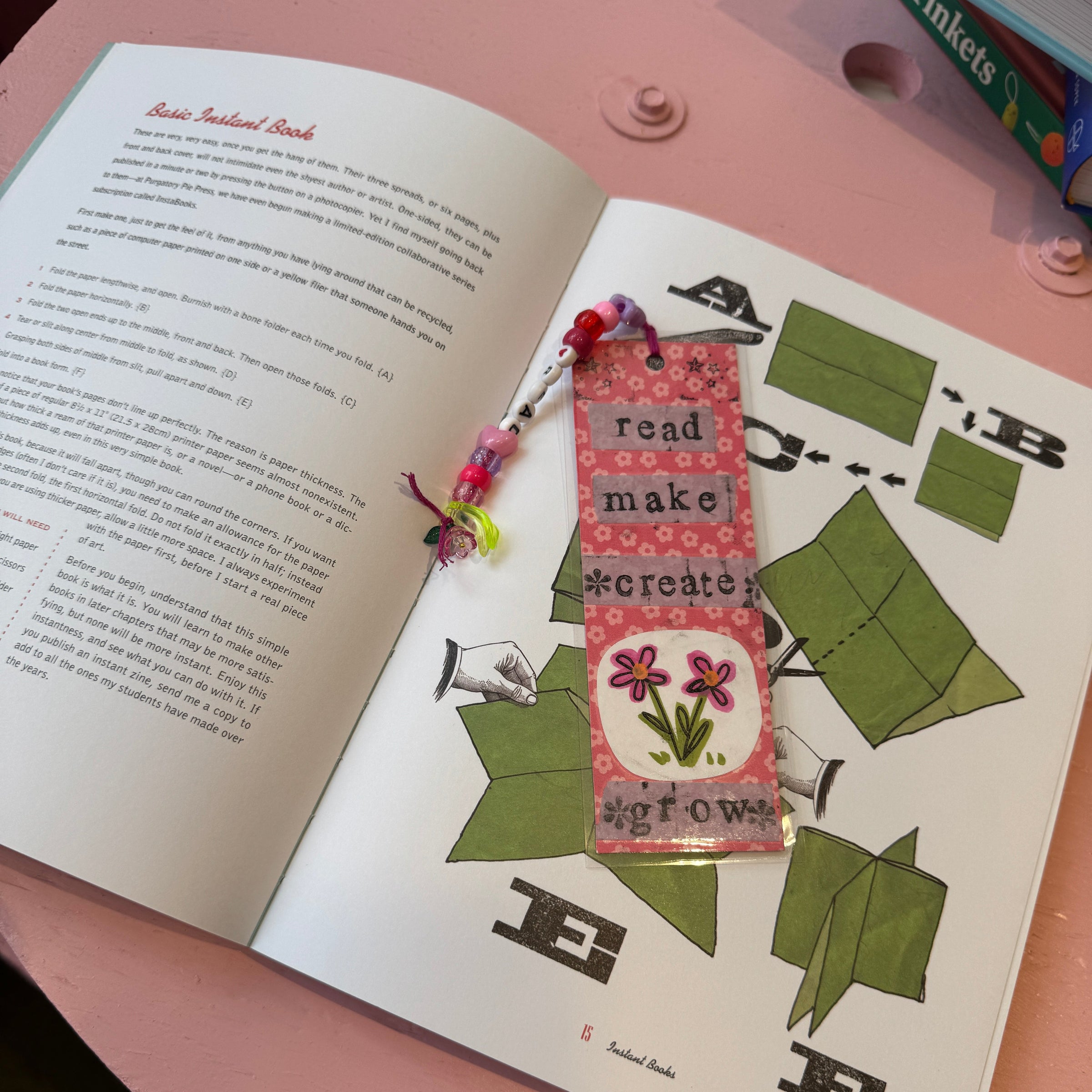 DROP-IN WORKSHOP: Collage Bookmark