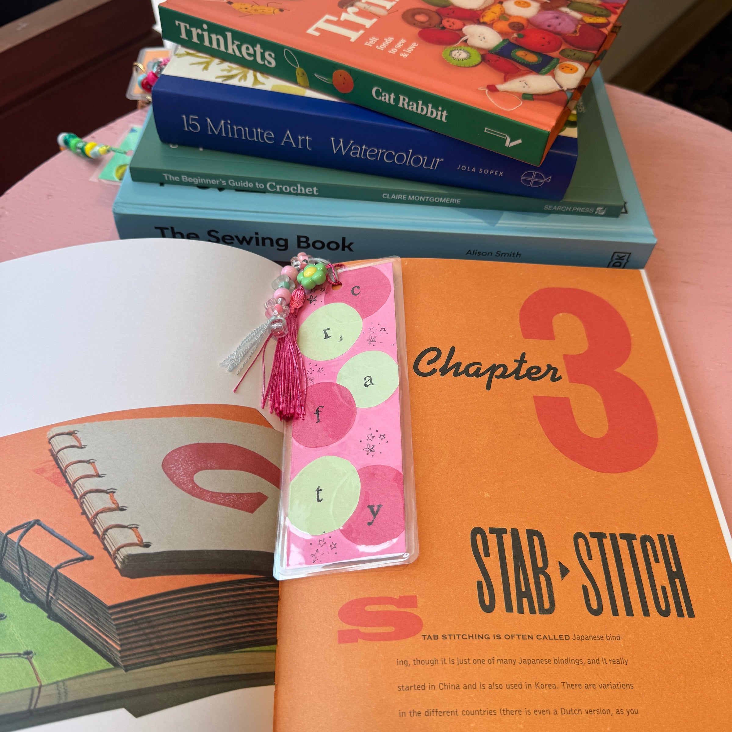 DROP-IN WORKSHOP: Collage Bookmark