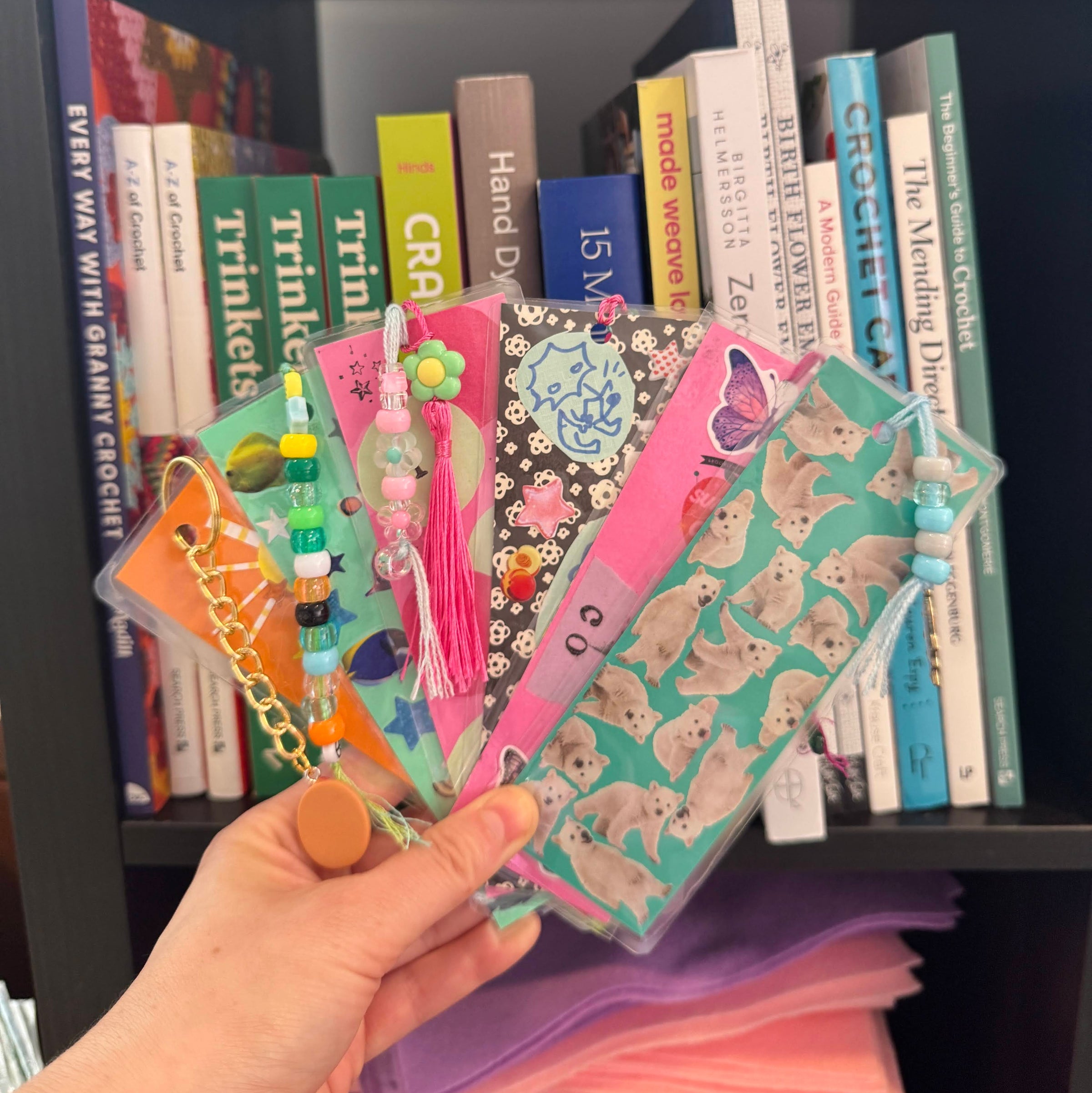 DROP-IN WORKSHOP: Collage Bookmark
