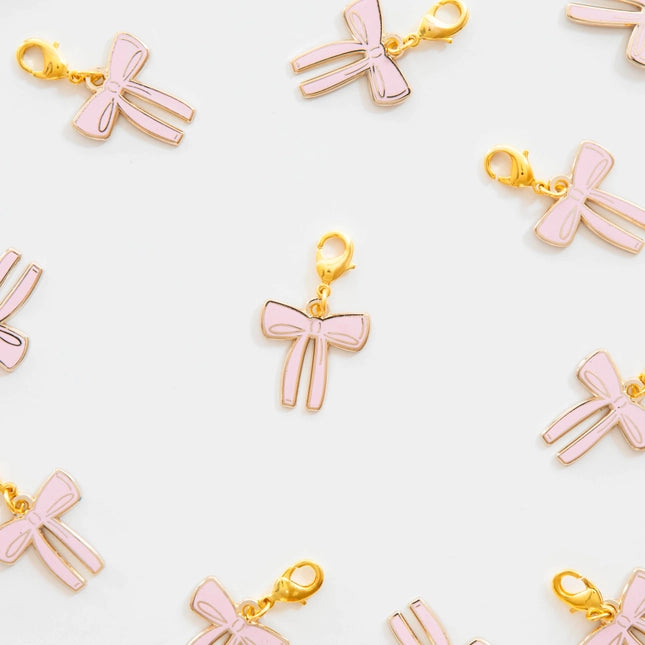 Bow zipper pull