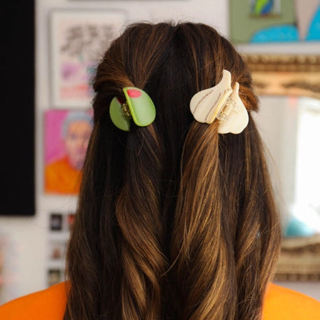 Stuffed Olive Mini Hair Claw