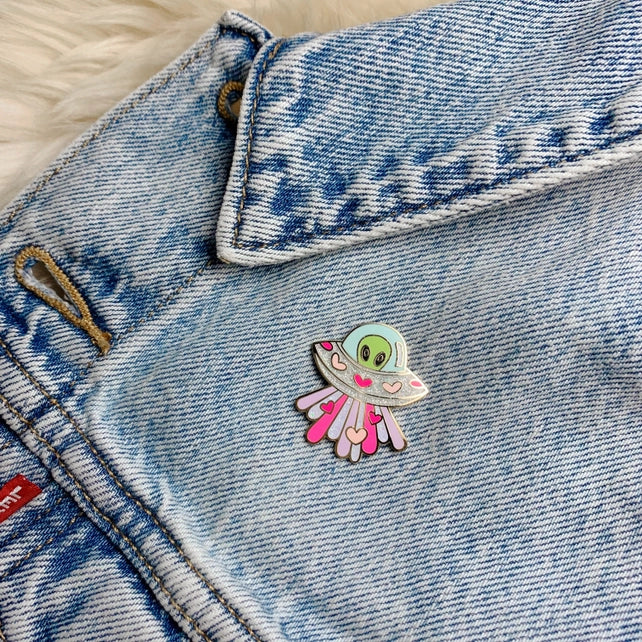 Love UFO + Alien Pin Wildflower.co