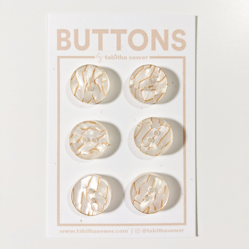 Small Vintage Pearl Classic Circle Buttons