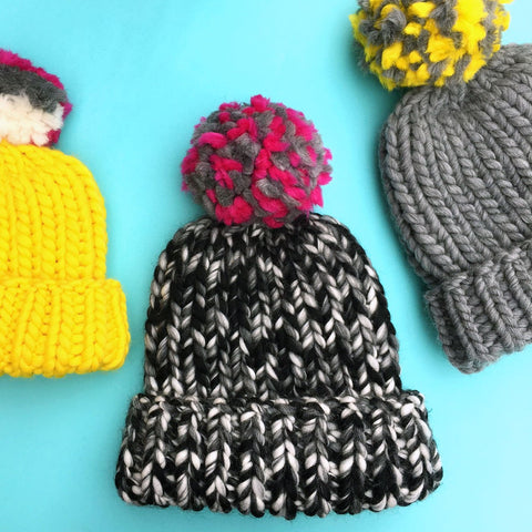 Chunky Knits: Cozy Hats, Scarves and More Made Simple with Extra-Large Yarn  – Sommer Street's Macmillan Store